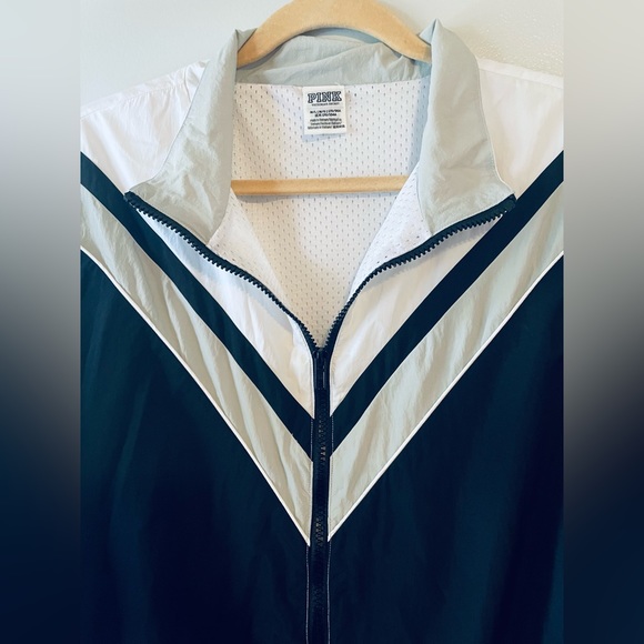 Victorias Secret | Pink - Picture 2 of 6